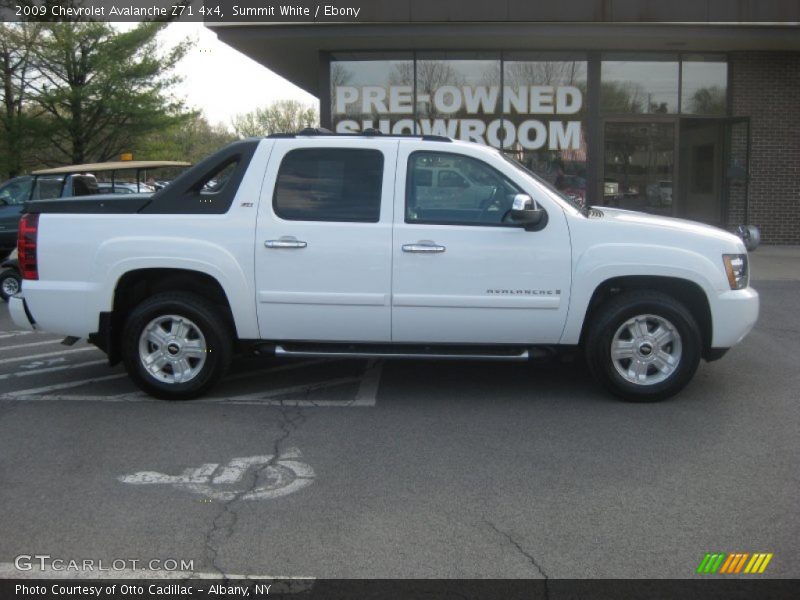 Summit White / Ebony 2009 Chevrolet Avalanche Z71 4x4