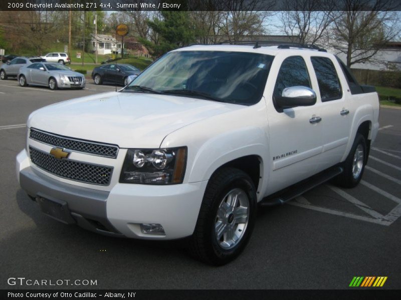 Summit White / Ebony 2009 Chevrolet Avalanche Z71 4x4