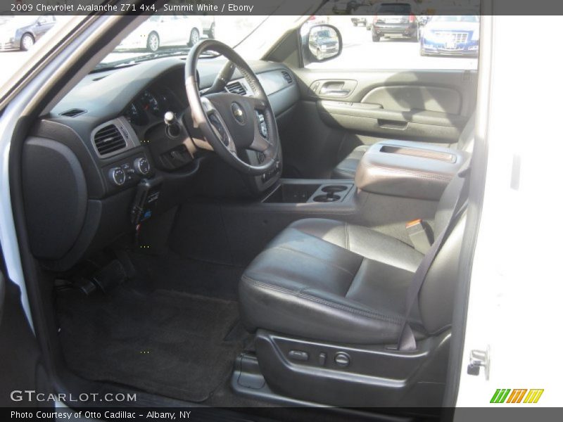 Summit White / Ebony 2009 Chevrolet Avalanche Z71 4x4