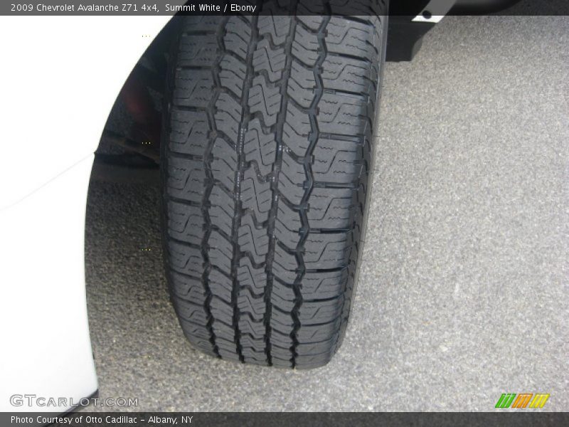 Summit White / Ebony 2009 Chevrolet Avalanche Z71 4x4