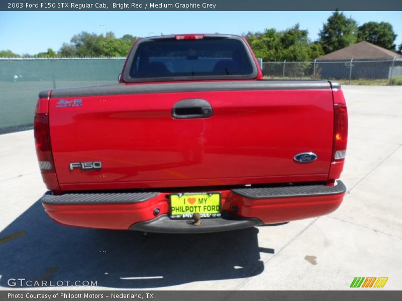Bright Red / Medium Graphite Grey 2003 Ford F150 STX Regular Cab