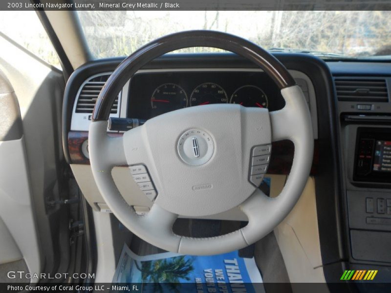 Mineral Grey Metallic / Black 2003 Lincoln Navigator Luxury