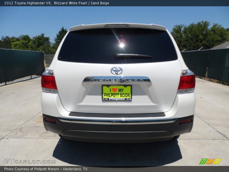 Blizzard White Pearl / Sand Beige 2012 Toyota Highlander V6