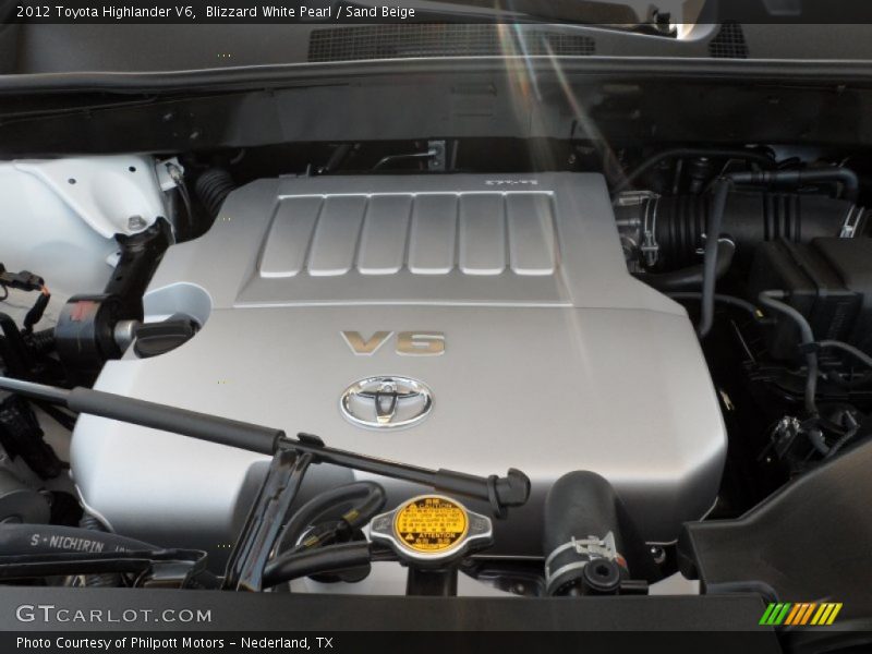 Blizzard White Pearl / Sand Beige 2012 Toyota Highlander V6