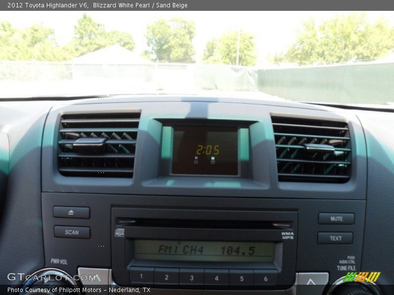 Blizzard White Pearl / Sand Beige 2012 Toyota Highlander V6