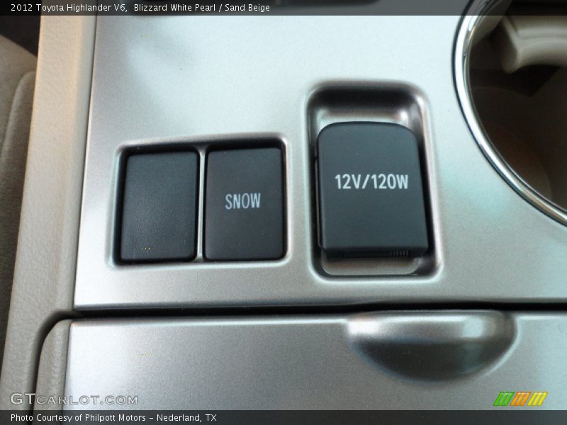 Blizzard White Pearl / Sand Beige 2012 Toyota Highlander V6