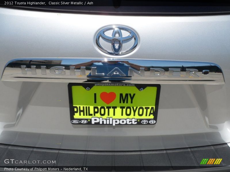 Classic Silver Metallic / Ash 2012 Toyota Highlander