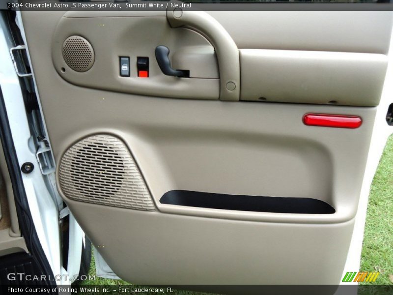 Door Panel of 2004 Astro LS Passenger Van