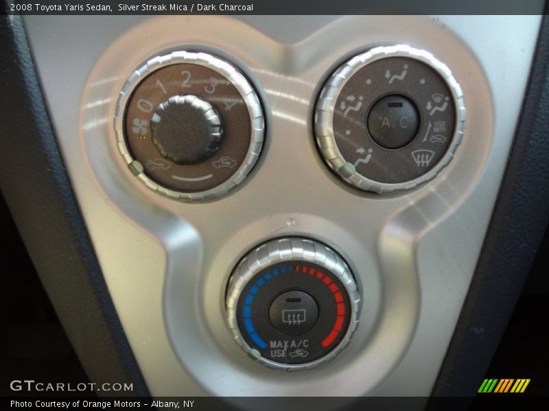 Silver Streak Mica / Dark Charcoal 2008 Toyota Yaris Sedan