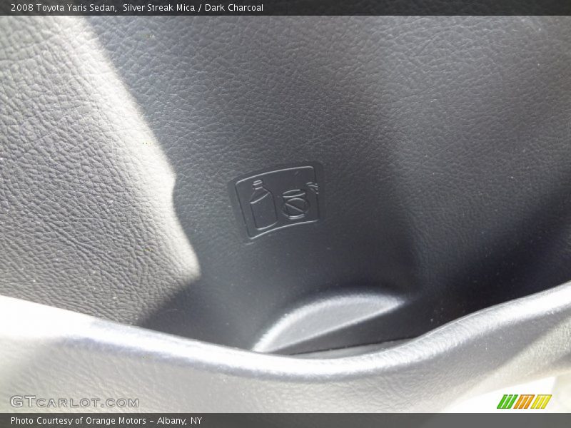 Silver Streak Mica / Dark Charcoal 2008 Toyota Yaris Sedan