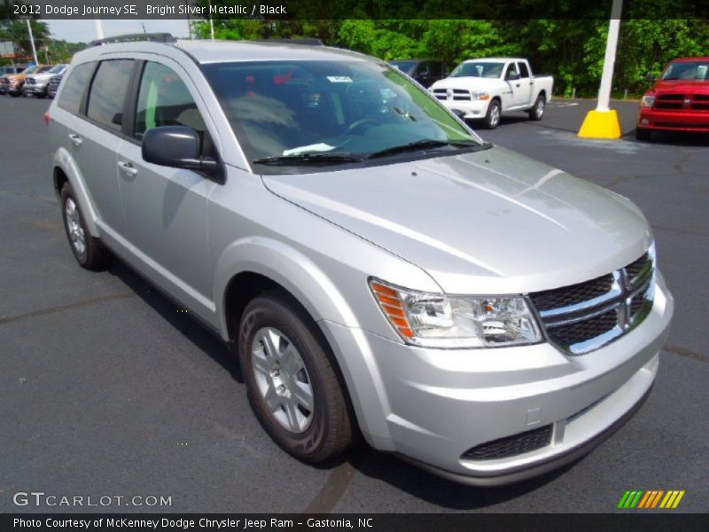 Bright Silver Metallic / Black 2012 Dodge Journey SE