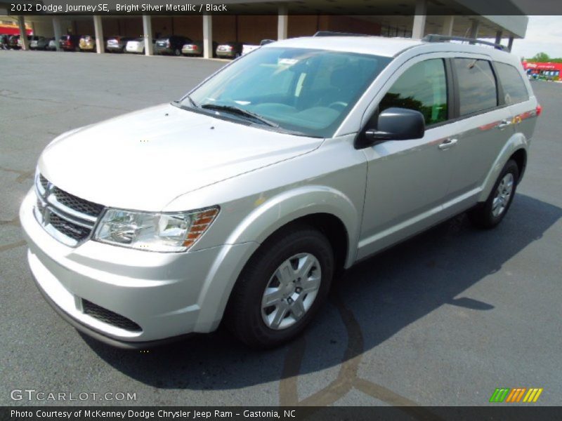 Bright Silver Metallic / Black 2012 Dodge Journey SE