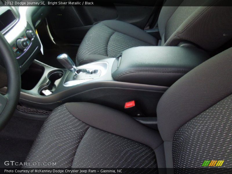 Bright Silver Metallic / Black 2012 Dodge Journey SE