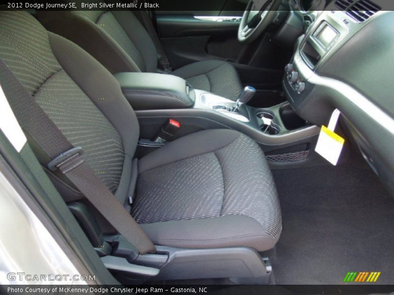 Bright Silver Metallic / Black 2012 Dodge Journey SE