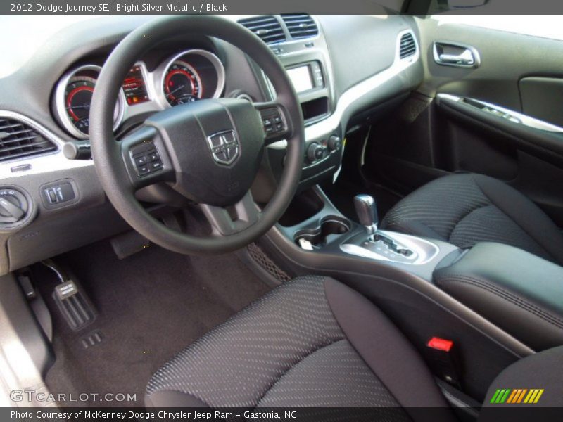 Bright Silver Metallic / Black 2012 Dodge Journey SE