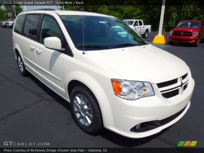 Front 3/4 View of 2012 Grand Caravan R/T