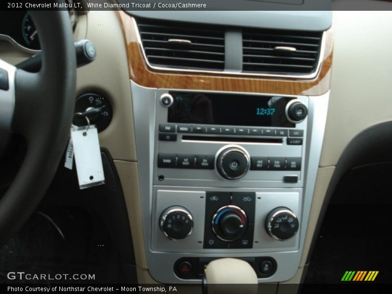 White Diamond Tricoat / Cocoa/Cashmere 2012 Chevrolet Malibu LT