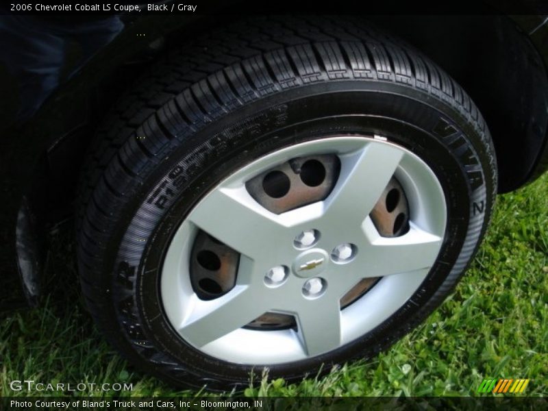 Black / Gray 2006 Chevrolet Cobalt LS Coupe