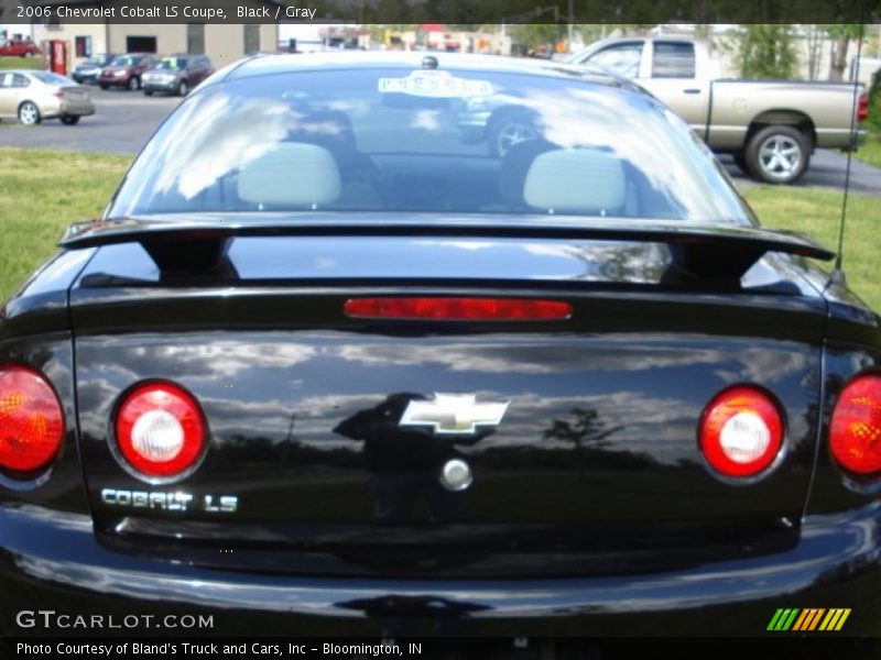 Black / Gray 2006 Chevrolet Cobalt LS Coupe