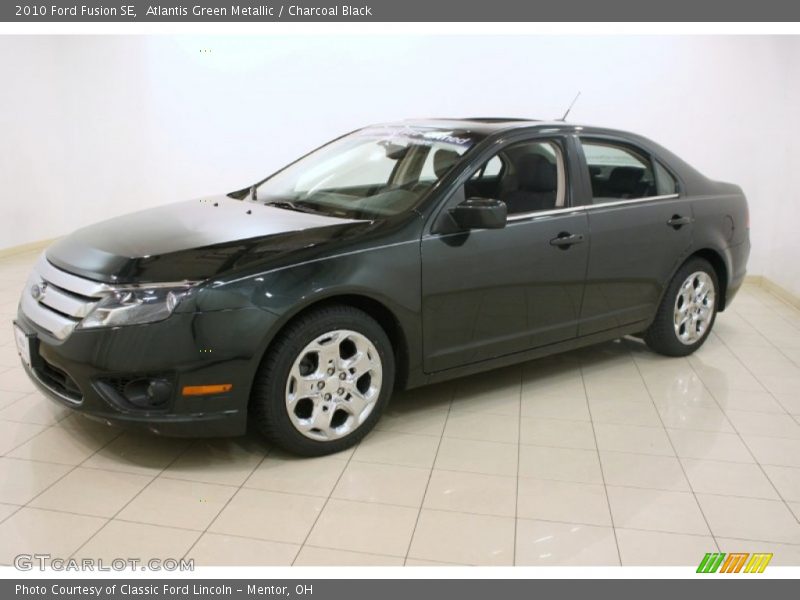 Atlantis Green Metallic / Charcoal Black 2010 Ford Fusion SE