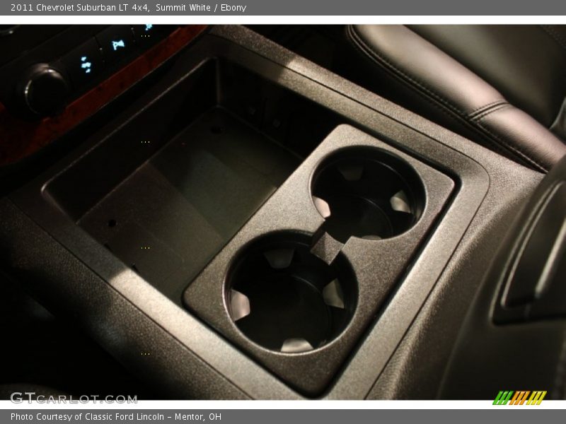 Summit White / Ebony 2011 Chevrolet Suburban LT 4x4
