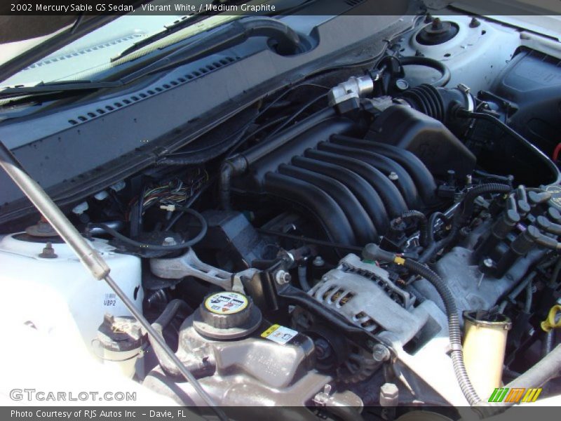 Vibrant White / Medium Graphite 2002 Mercury Sable GS Sedan