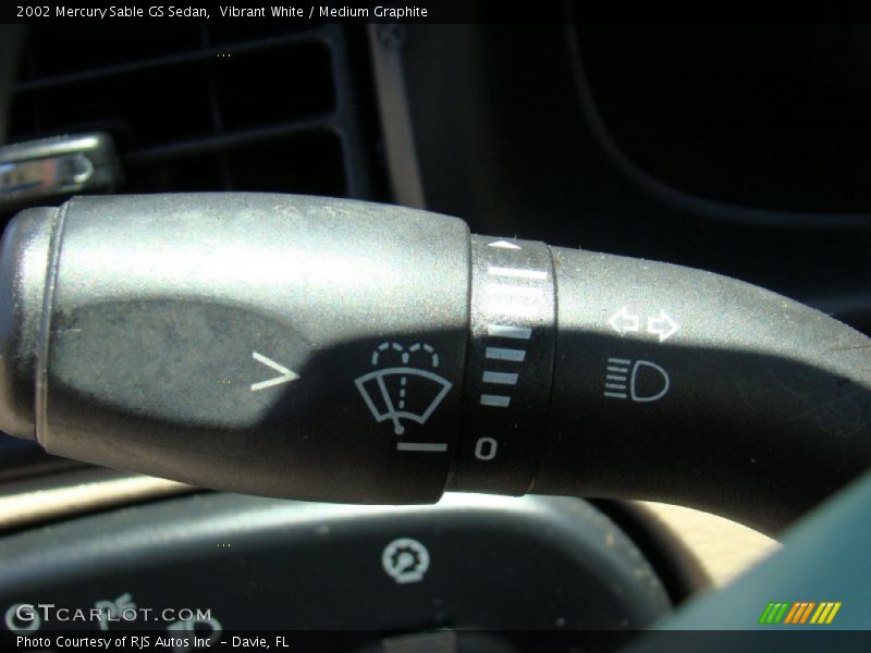 Vibrant White / Medium Graphite 2002 Mercury Sable GS Sedan