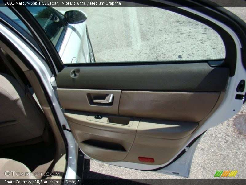 Vibrant White / Medium Graphite 2002 Mercury Sable GS Sedan