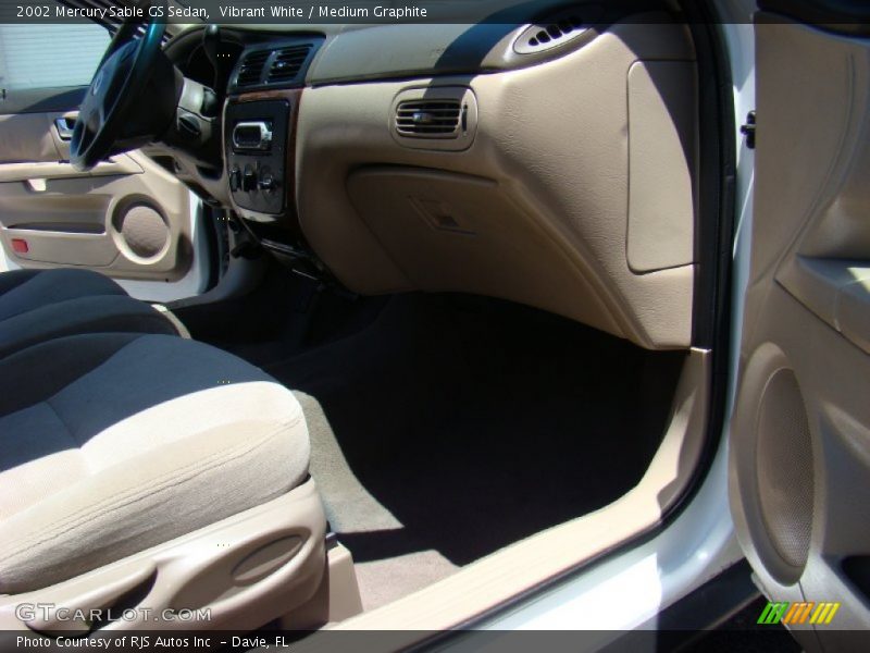 Vibrant White / Medium Graphite 2002 Mercury Sable GS Sedan