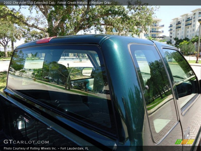 Forest Green Metallic / Medium Gray 2002 Chevrolet S10 Extended Cab