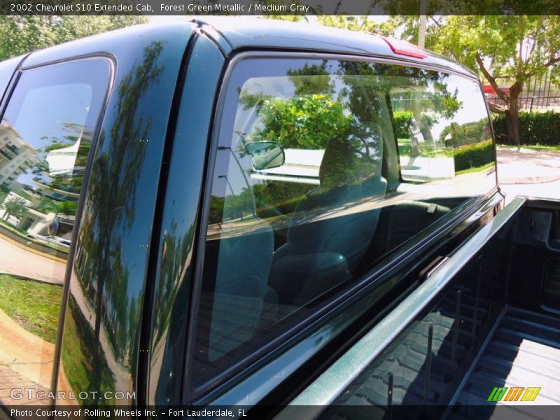 Forest Green Metallic / Medium Gray 2002 Chevrolet S10 Extended Cab