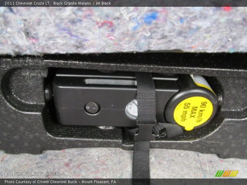 Black Granite Metallic / Jet Black 2011 Chevrolet Cruze LT