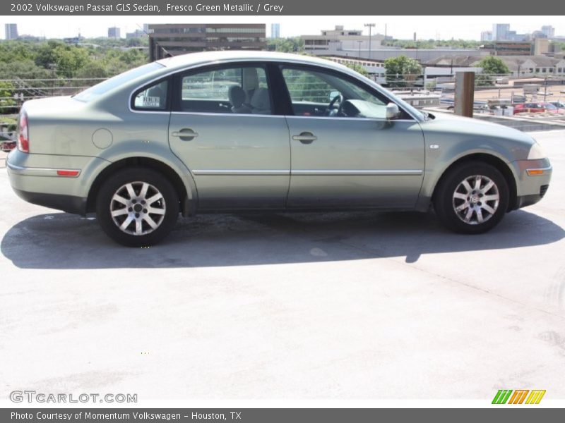 Fresco Green Metallic / Grey 2002 Volkswagen Passat GLS Sedan