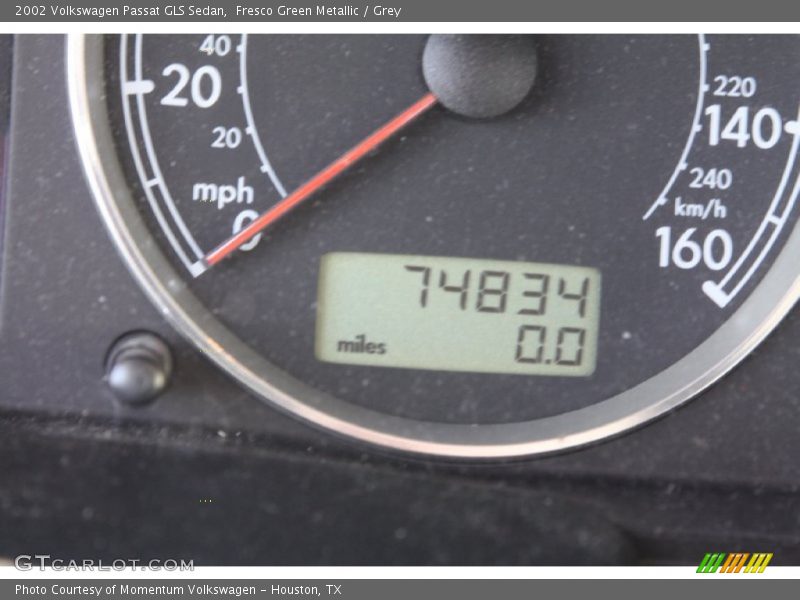 Fresco Green Metallic / Grey 2002 Volkswagen Passat GLS Sedan