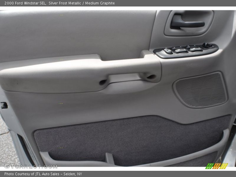Silver Frost Metallic / Medium Graphite 2000 Ford Windstar SEL
