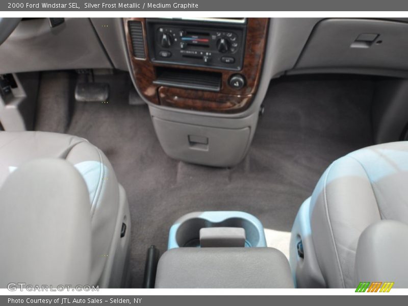 Silver Frost Metallic / Medium Graphite 2000 Ford Windstar SEL