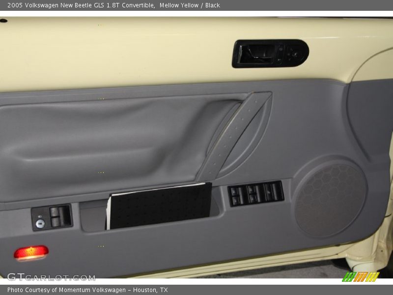 Mellow Yellow / Black 2005 Volkswagen New Beetle GLS 1.8T Convertible