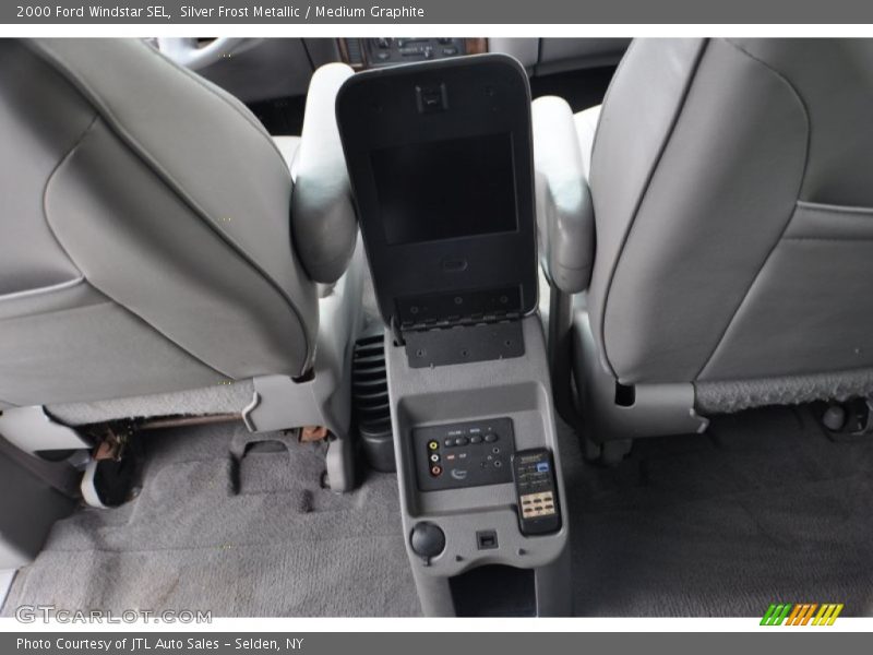 Silver Frost Metallic / Medium Graphite 2000 Ford Windstar SEL