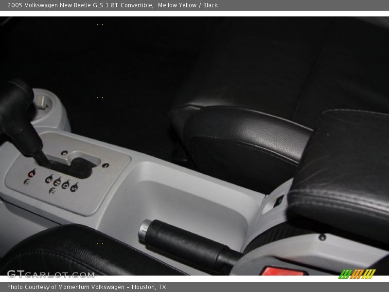Mellow Yellow / Black 2005 Volkswagen New Beetle GLS 1.8T Convertible