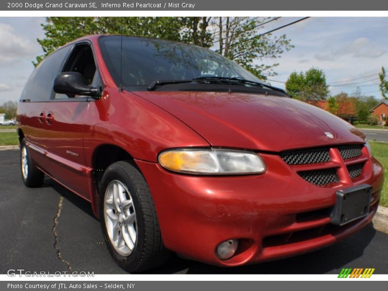 Inferno Red Pearlcoat / Mist Gray 2000 Dodge Grand Caravan SE