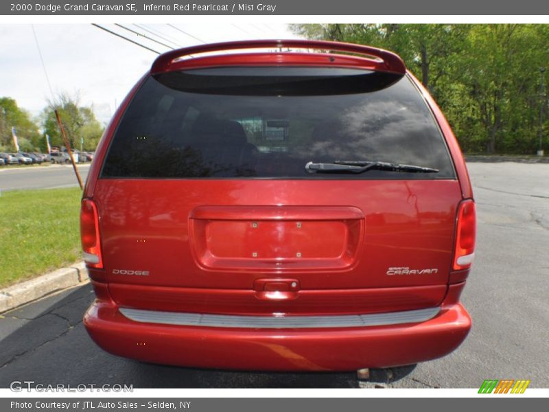 Inferno Red Pearlcoat / Mist Gray 2000 Dodge Grand Caravan SE