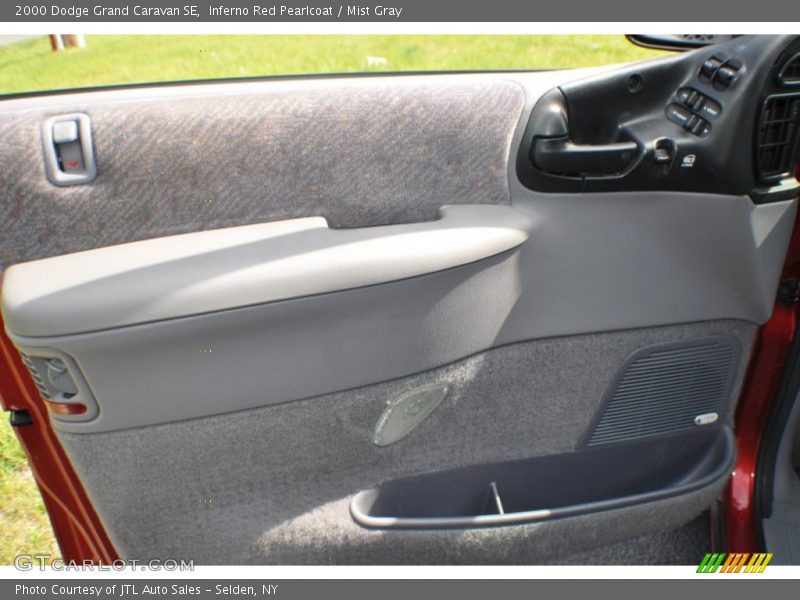 Inferno Red Pearlcoat / Mist Gray 2000 Dodge Grand Caravan SE