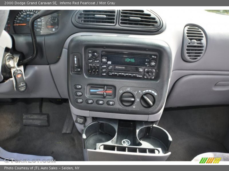 Inferno Red Pearlcoat / Mist Gray 2000 Dodge Grand Caravan SE