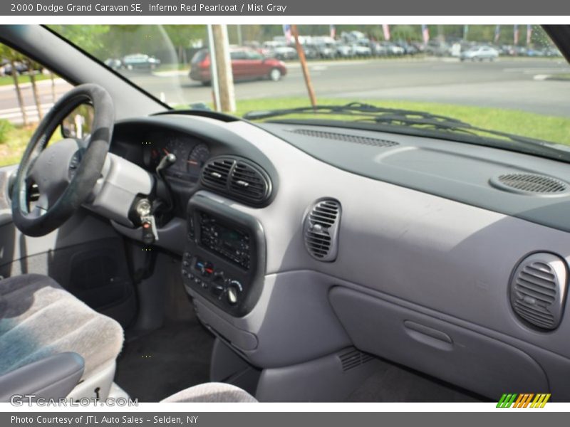 Inferno Red Pearlcoat / Mist Gray 2000 Dodge Grand Caravan SE