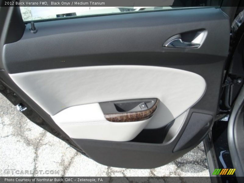 Black Onyx / Medium Titanium 2012 Buick Verano FWD