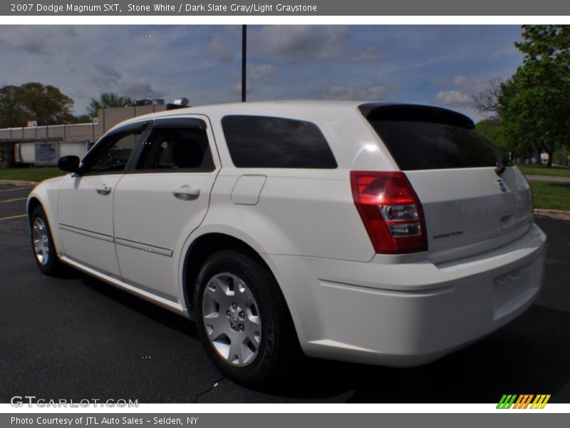 Stone White / Dark Slate Gray/Light Graystone 2007 Dodge Magnum SXT