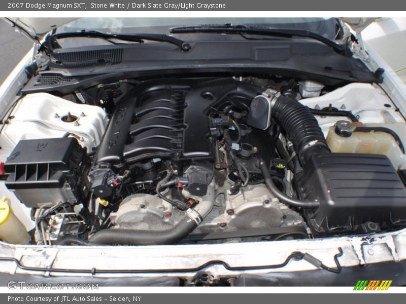 Stone White / Dark Slate Gray/Light Graystone 2007 Dodge Magnum SXT