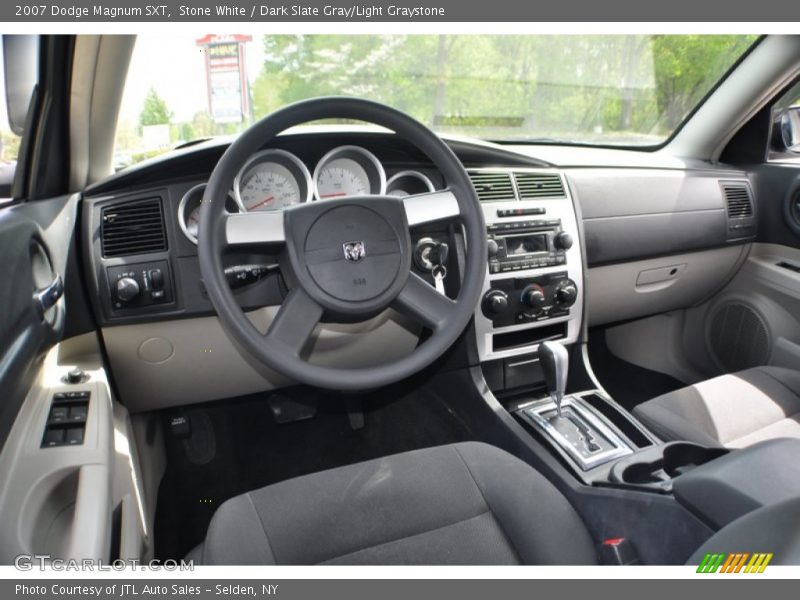 Stone White / Dark Slate Gray/Light Graystone 2007 Dodge Magnum SXT