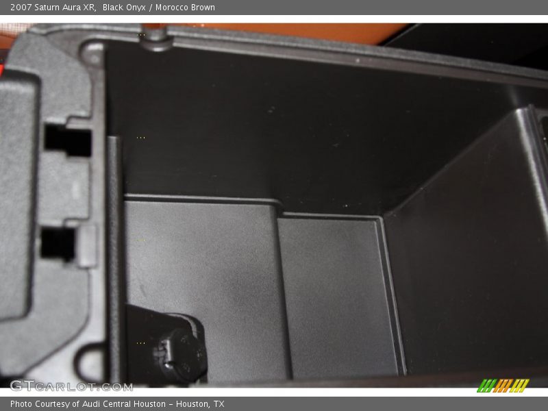 Black Onyx / Morocco Brown 2007 Saturn Aura XR