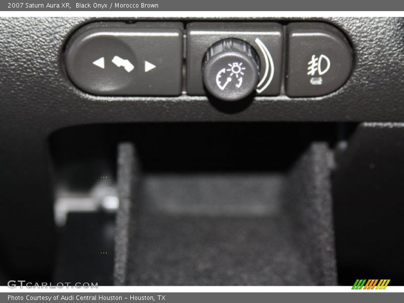 Black Onyx / Morocco Brown 2007 Saturn Aura XR